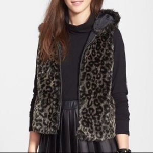 Fur vest